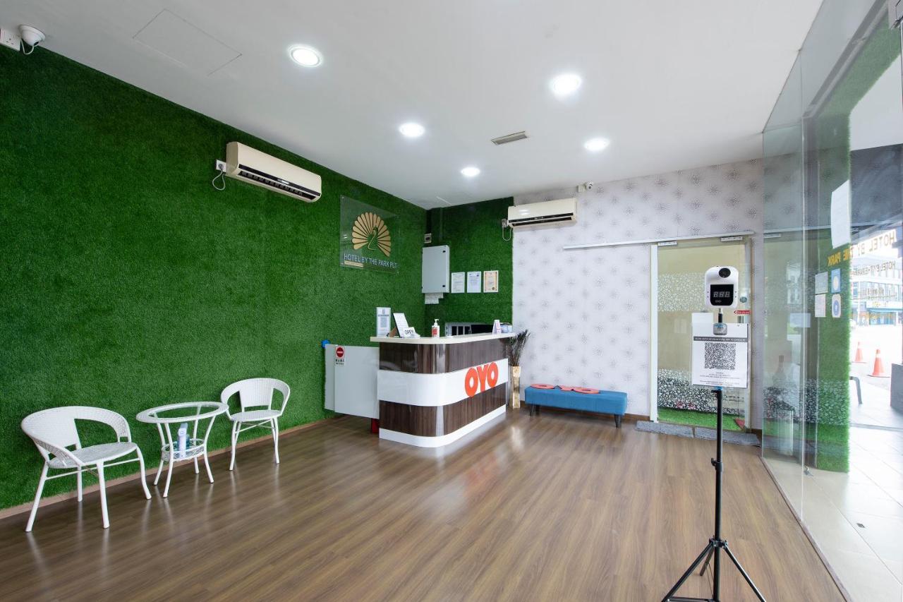 Oyo 90231 Hotel By The Park Plt Johor Bahru Eksteriør bilde