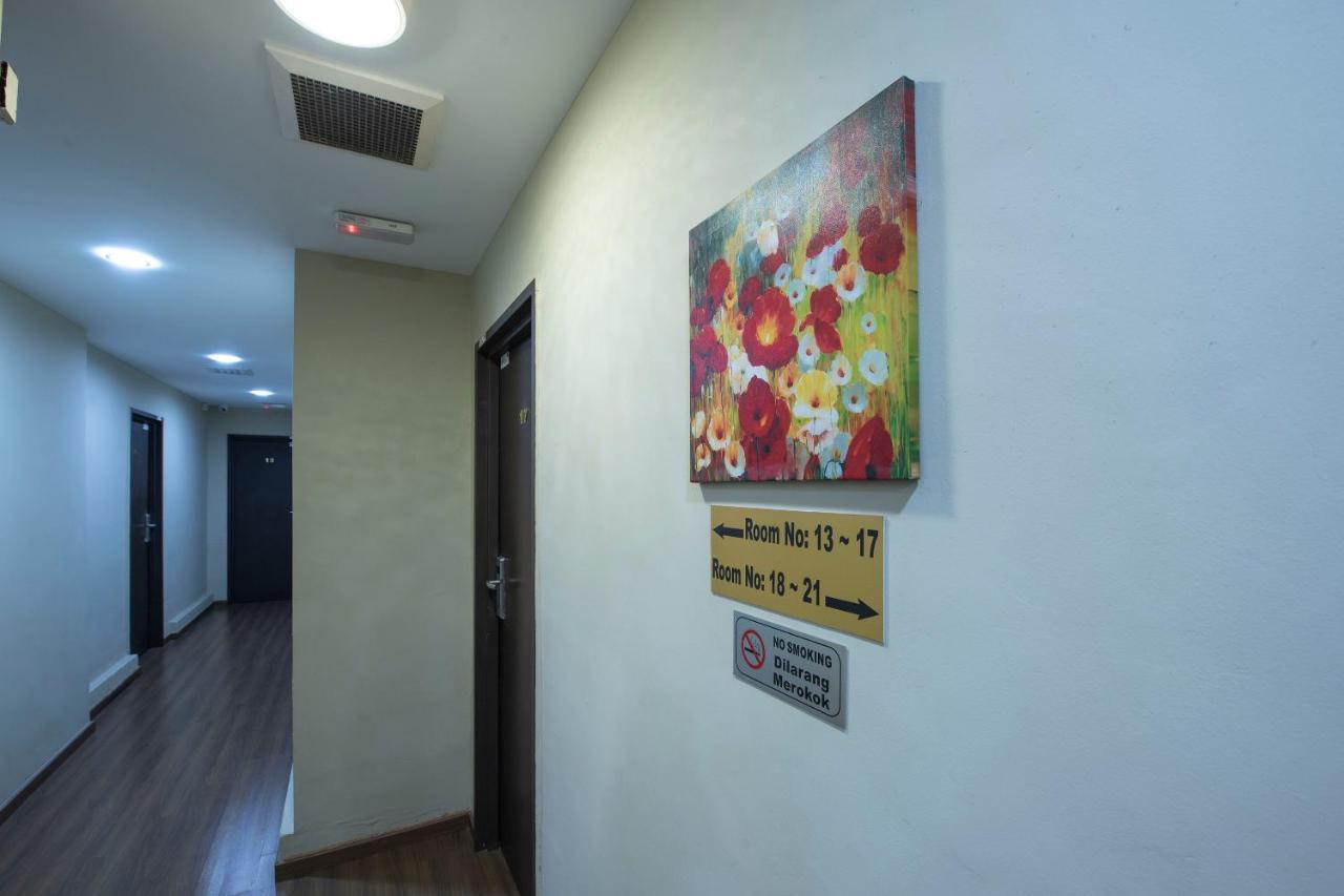 Oyo 90231 Hotel By The Park Plt Johor Bahru Eksteriør bilde