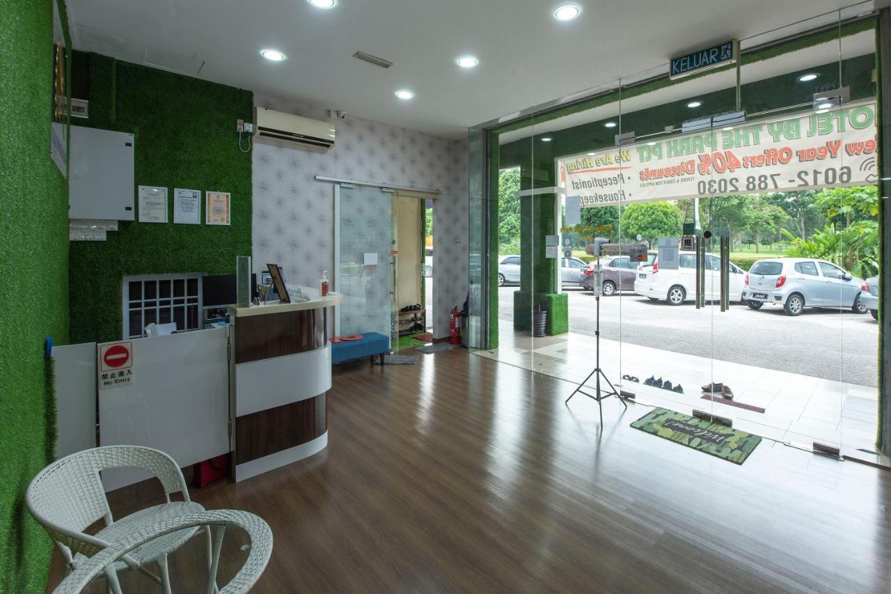 Oyo 90231 Hotel By The Park Plt Johor Bahru Eksteriør bilde