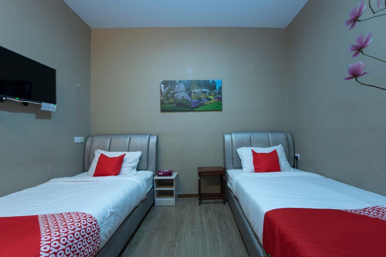 Oyo 90231 Hotel By The Park Plt Johor Bahru Eksteriør bilde