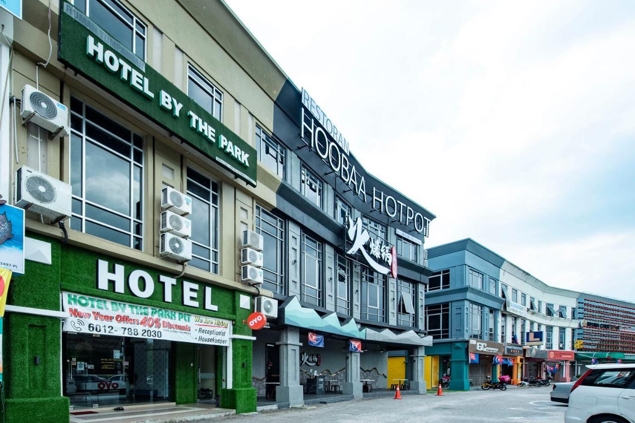 Oyo 90231 Hotel By The Park Plt Johor Bahru Eksteriør bilde