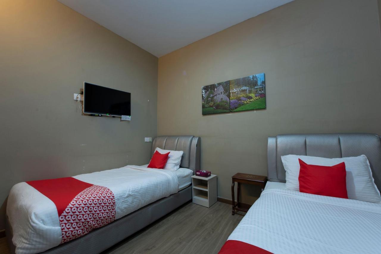 Oyo 90231 Hotel By The Park Plt Johor Bahru Eksteriør bilde
